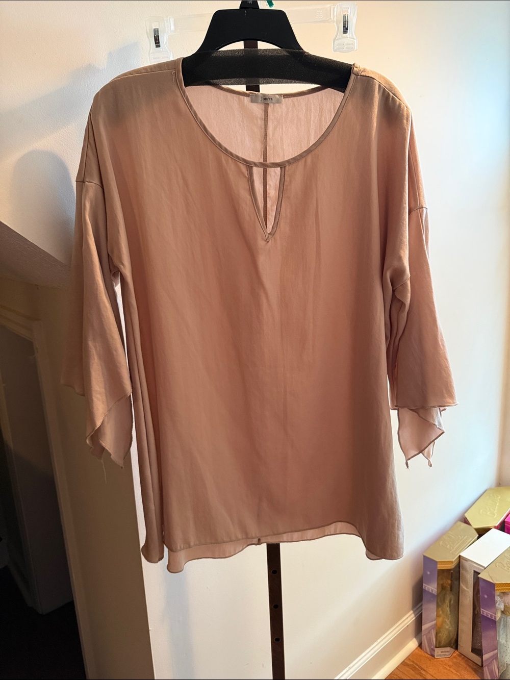JODIFL Dusty Blush V-Neck Flowing Blouse